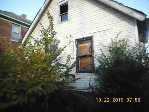 2435 Glandale (9)_m.jpg